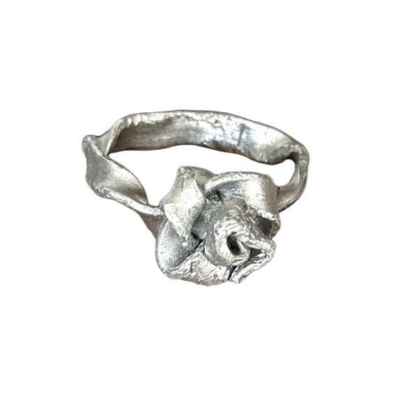 5 For $25💫Alternative Wicked Hammered Silver Aluminum Wire Rose Ring - Picture 5 of 6